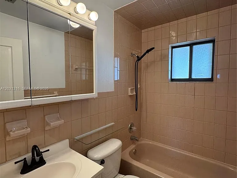 104 Ocean Shores Dr — Photo 4