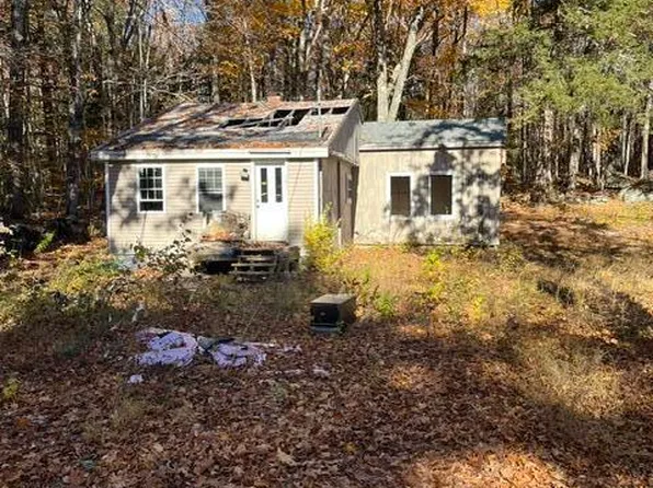 145 Deering Neighborhood Road, Sanford, ME 04083
