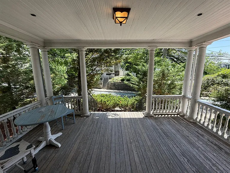 34 Central St — Photo 12