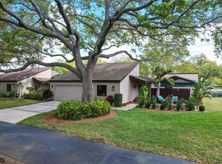 3824 Glen Oaks Manor Dr, Sarasota, FL 34232