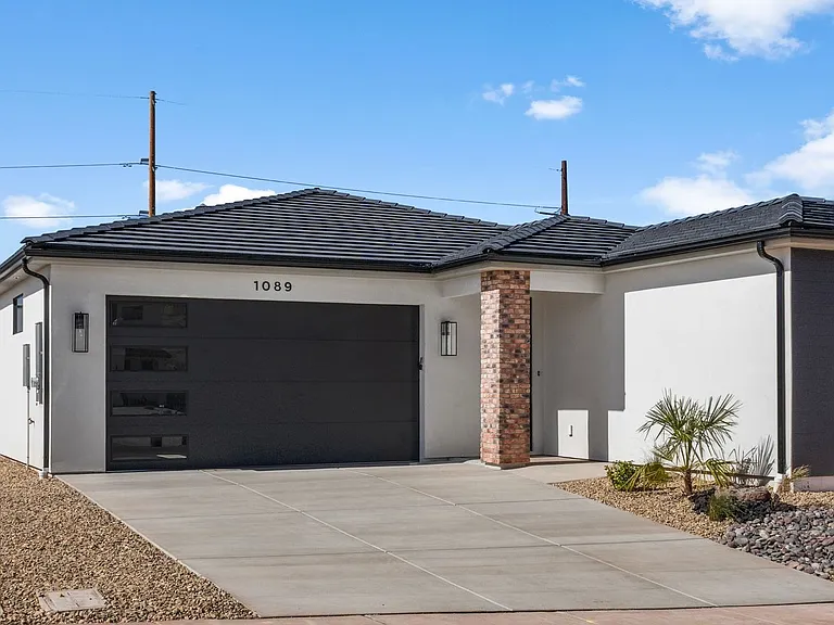 1089 E Coyote Crest Dr — Photo 4