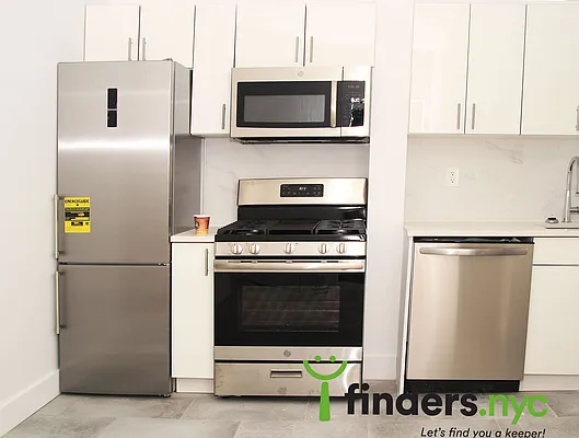 Rented by Clove Realty LLC | media 1