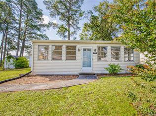 150 South Dr, Dunnsville, VA 22454