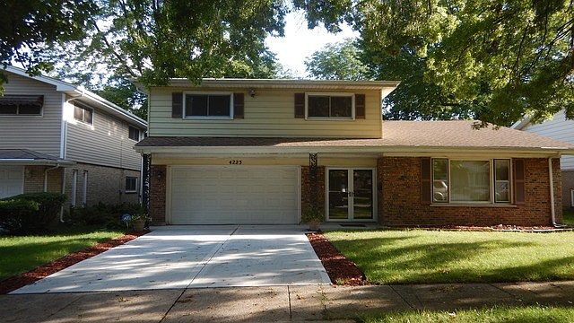 1st image of 4223 Applewood Ln
