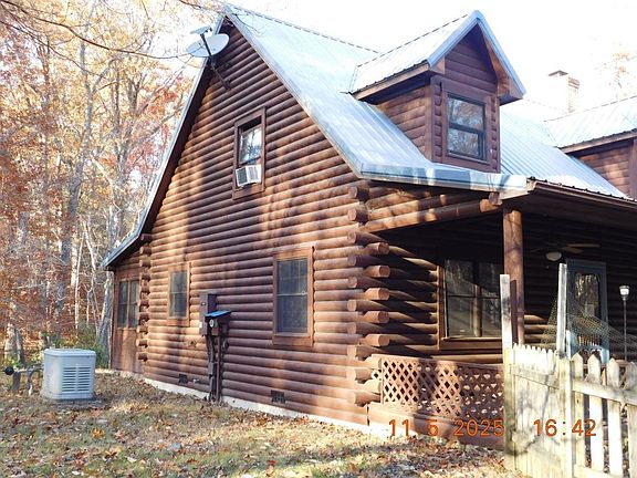 5th image of 586 Whipoorwill Rd