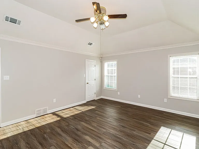 6708 Dawnhill Rd — Photo 10