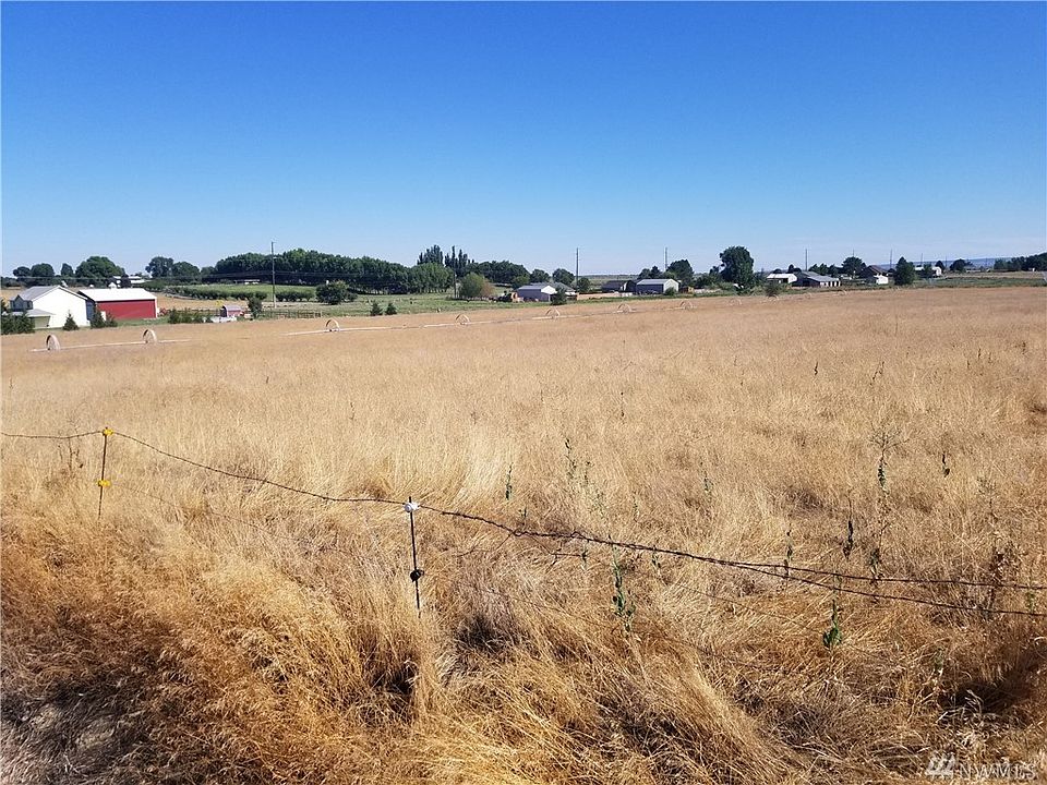 2nd image of 4895 Mae Valley Rd NE