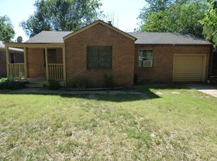 929 N Crestway St, Wichita, KS 67208
