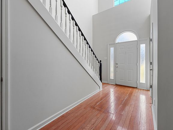 2nd image of 9332 S Fairmont Cir