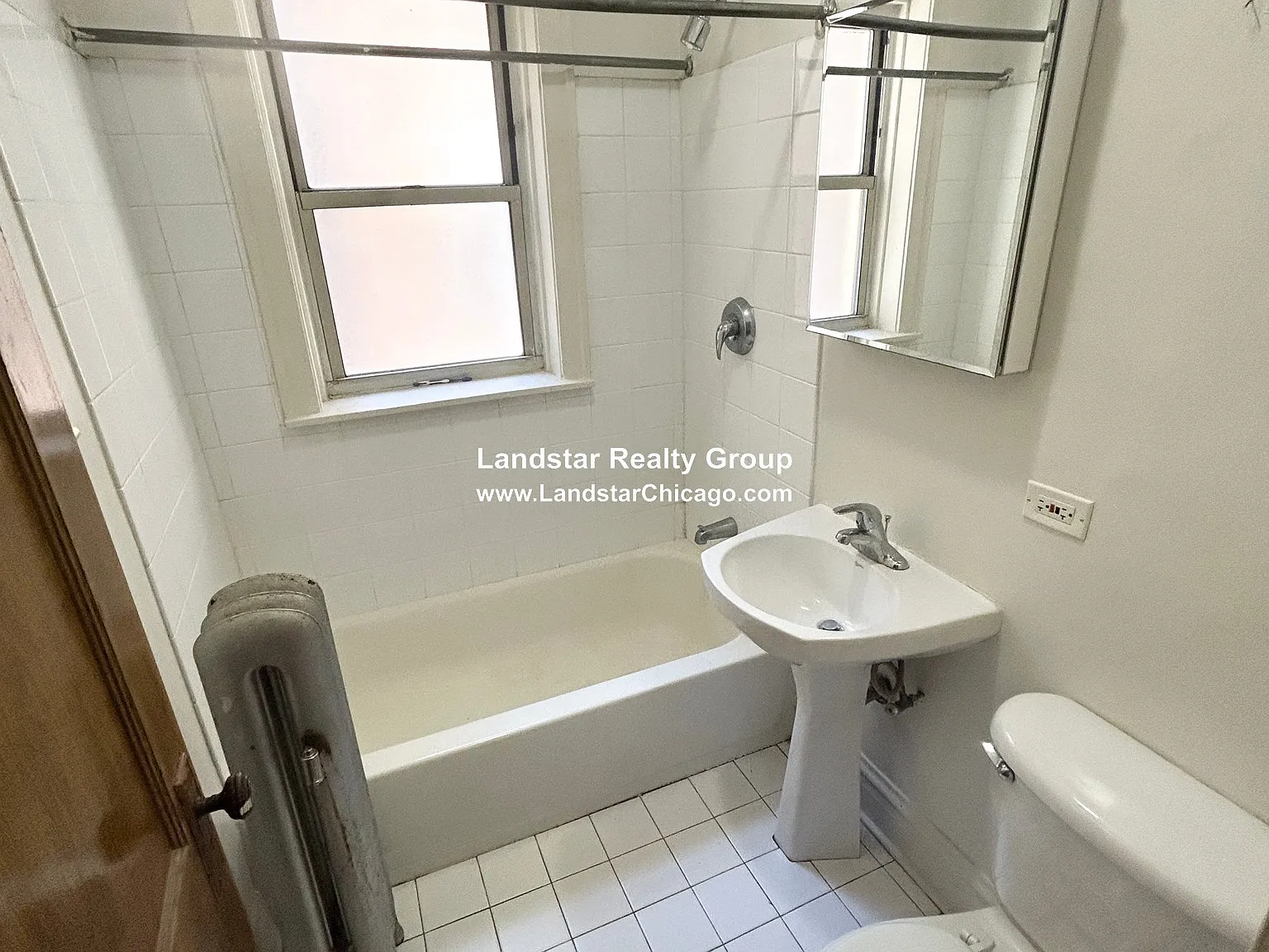 Studio, 1.0 bath, $1,100 — Photo 3