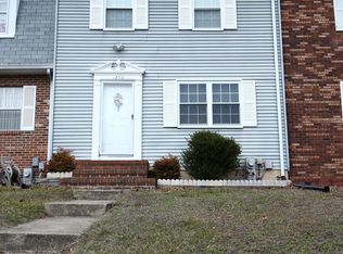 1256 Holmespun Dr, Pasadena, MD 21122