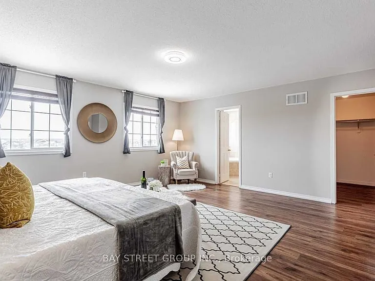 30 Delattaye Ave — Photo 19
