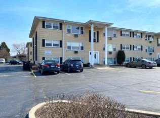 4939 N East River Rd UNIT 3A, Norridge, IL 60706
