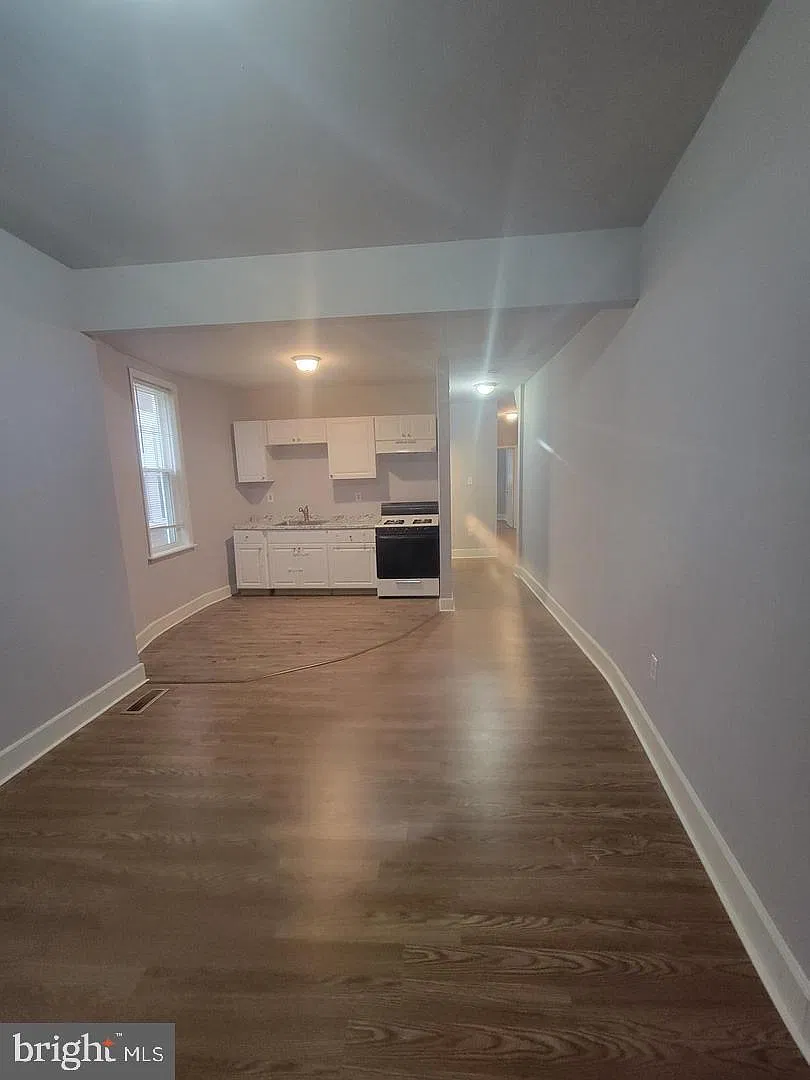 2 bed, 1.0 bath, 1500 sqft, $1,375 — Photo 4