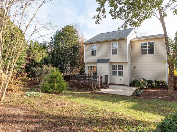 505 Arbor Creek Dr, Holly Springs, NC 27540