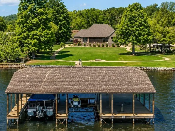 174 Browns Creek Rd, Guntersville, AL 35976