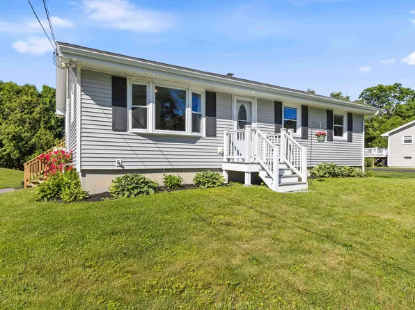 4 Queens Drive, Scarborough, ME 04074