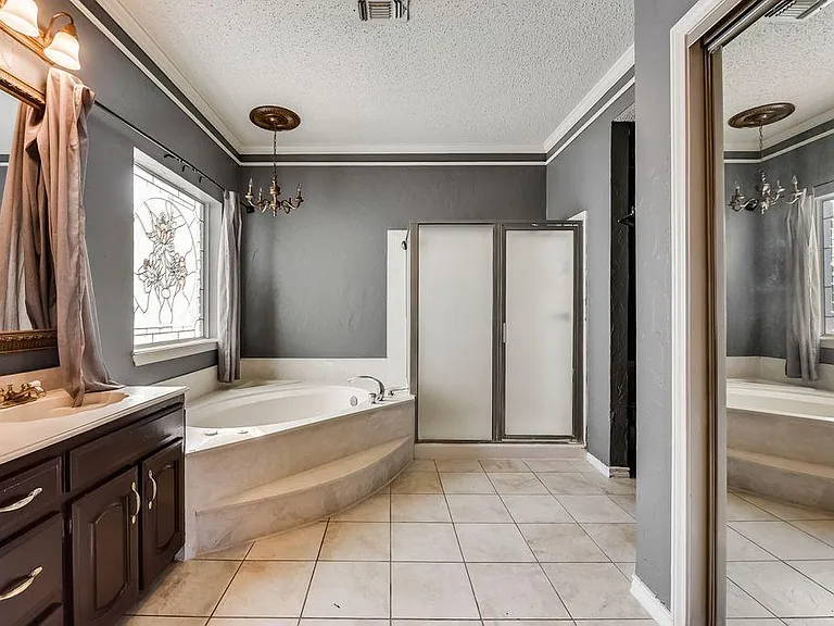 specious master bathrooms