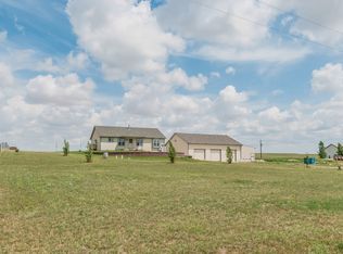 3738 Chuck Wagon Rd, Cheyenne, WY 82009