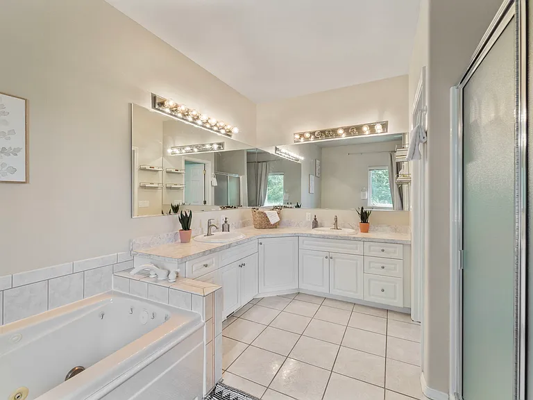 4949 Rau Ln — Photo 26
