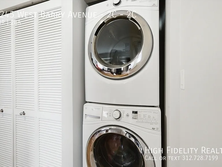 2245 W Barry Ave #2C — Photo 10