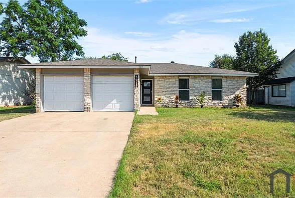 3915 Hillside Dr — Photo 10