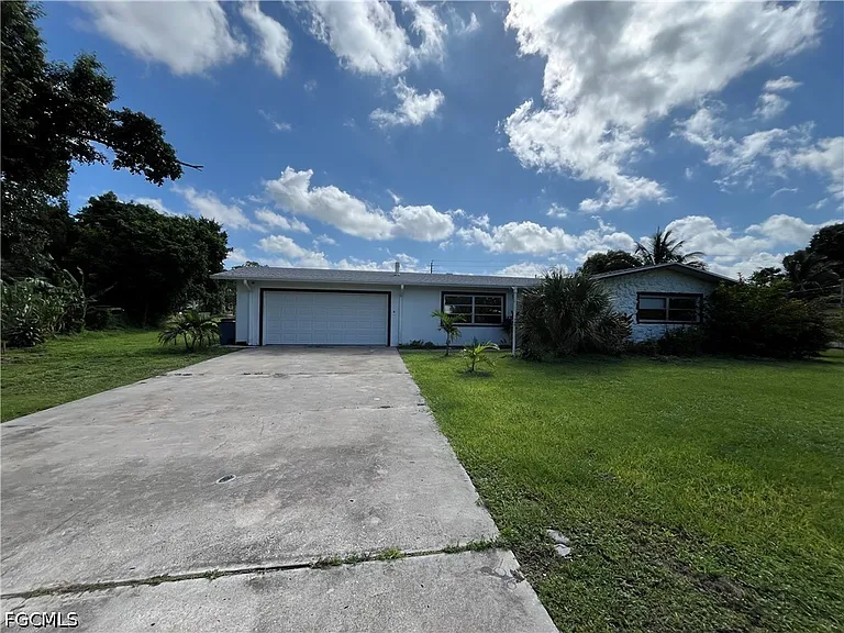 2031 Maravilla Cir — Photo 2