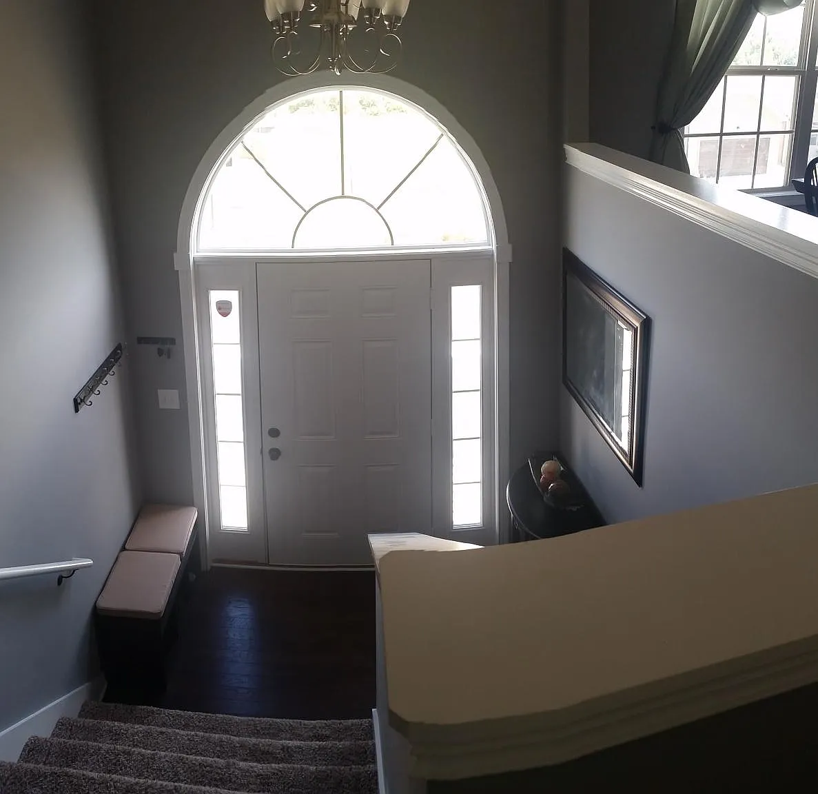 4 bed, 2200 sqft, $2,050 — Photo 3