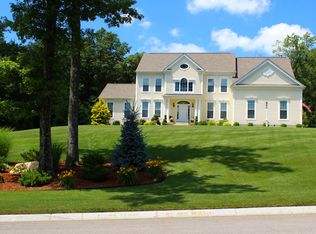 40 Howarth Dr, Upton, MA 01568