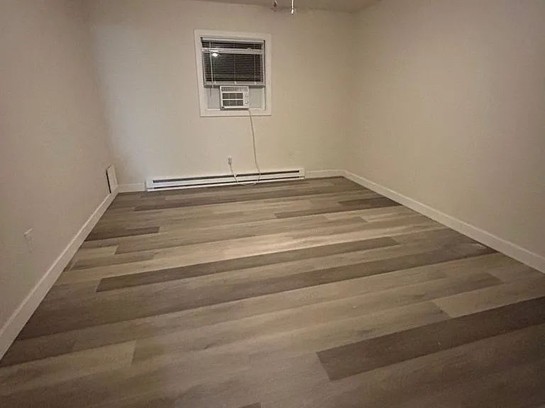 2504 E Oakbrook Dr — Photo 20