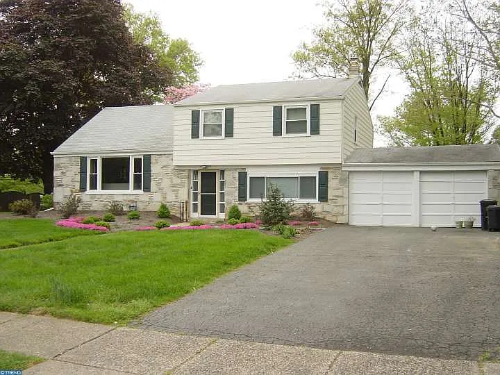 395 Keats Rd photo 1
