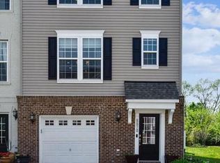 8870 Englewood Farms Dr, Manassas, VA 20112