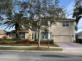 2732 Meadowood Dr, Weston, FL 33332