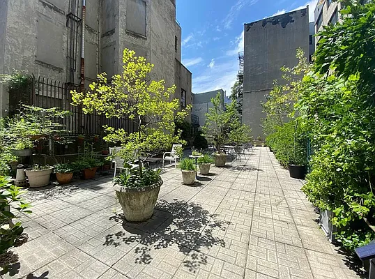 Rented by Compass | media 14