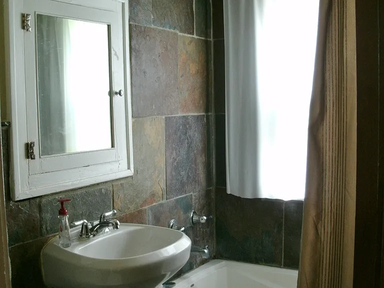 201 Cedar Lake Rd N #2 — Photo 10