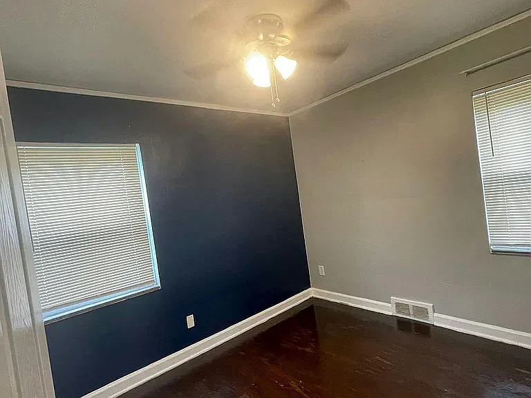 13500 Rutherford Ave — Photo 5