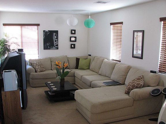 Upstairs loft/ tv room/ gameroom