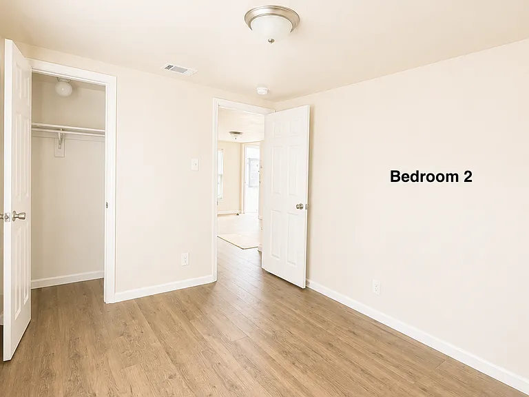 824 Karnes St #C — Photo 3