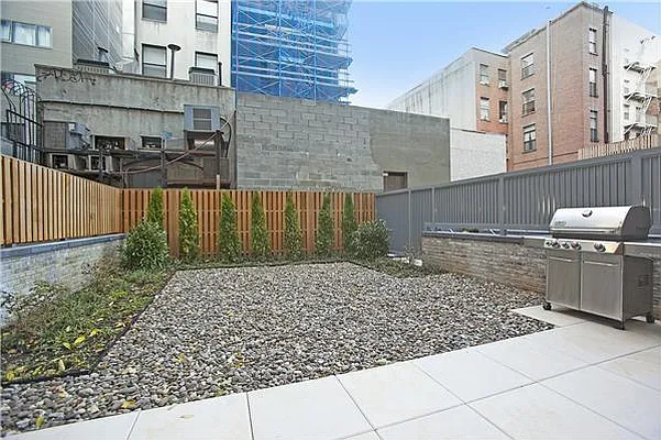 Rented by Compass | media 16