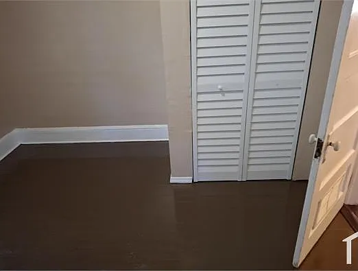 3 bed, 1000 sqft, $1,100 — Photo 4