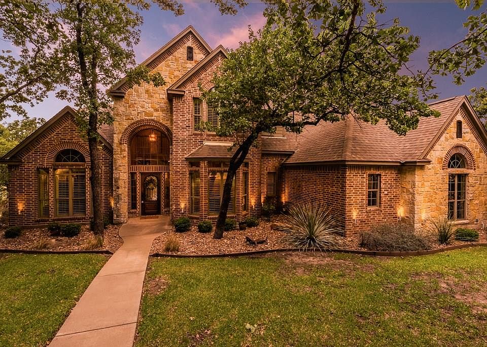 1st image of 4014 Angelina Ct N