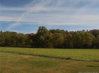 11365 E Blue River Rd, Pekin, IN 47165