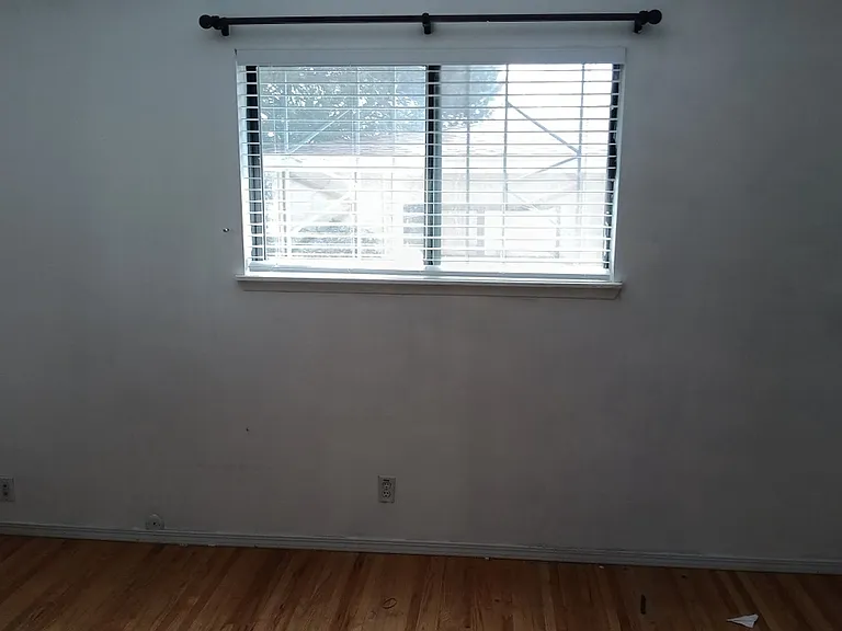 9825 Robin Ave NE — Photo 12