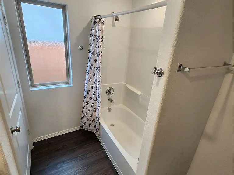 18419 Cobalt Cove Ln — Photo 16