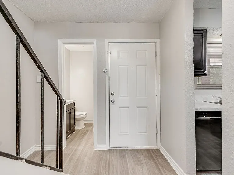 6636 Reeves St — Photo 6