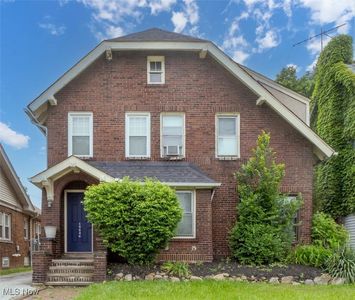 15246 Lake Shore Blvd, Cleveland, OH, 44110