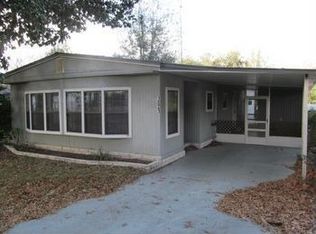 1821 NE 162nd St, Citra, FL 32113