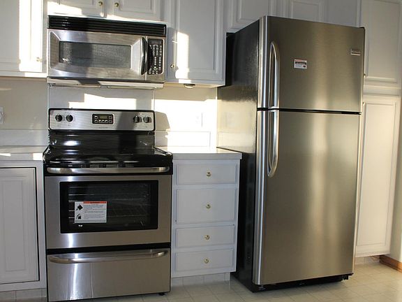 3rd image of 6420 S 164th Ave
