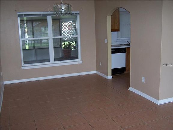 4th image of 2841 Elder Ln