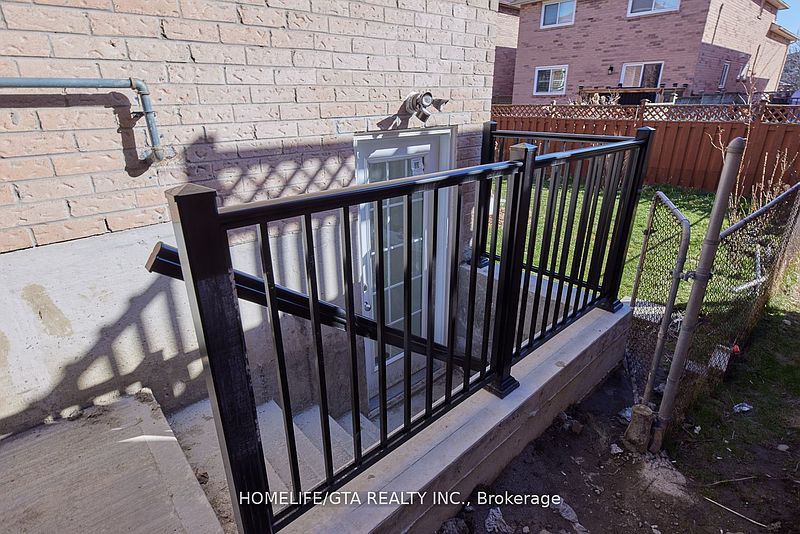 Ajax House for rent - 2 Bedrooms — photo 20